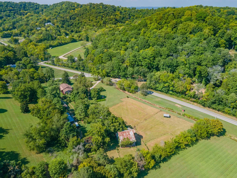 6861 Arno Allisona Rd College Grove, TN 37046