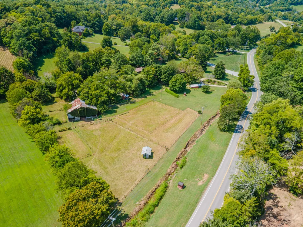 6861 Arno Allisona Rd College Grove, TN 37046