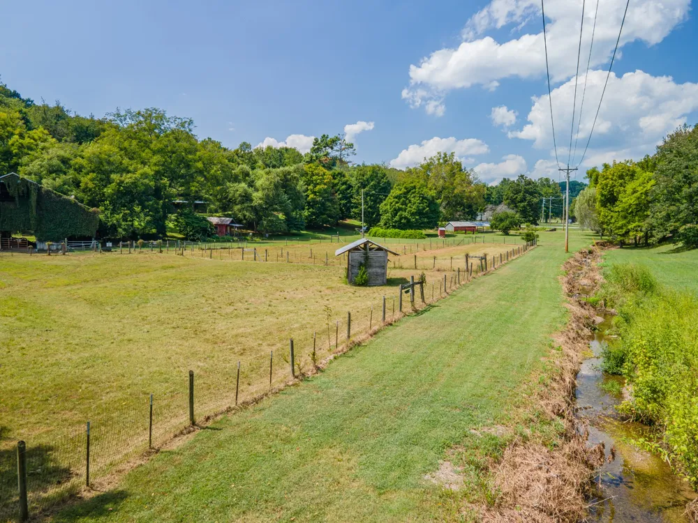 6861 Arno Allisona Rd College Grove, TN 37046