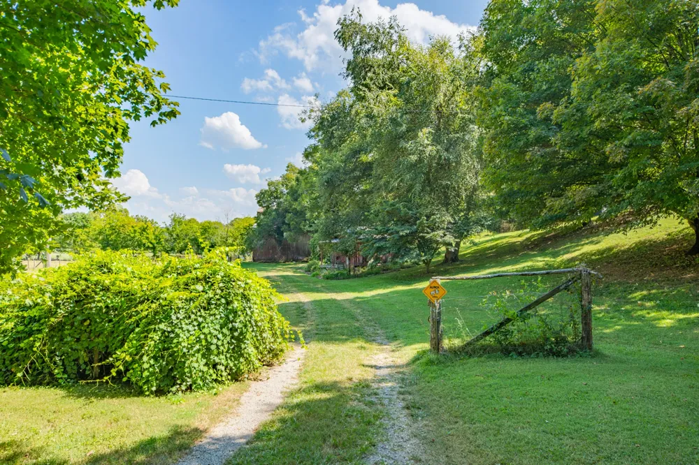 6861 Arno Allisona Rd College Grove, TN 37046