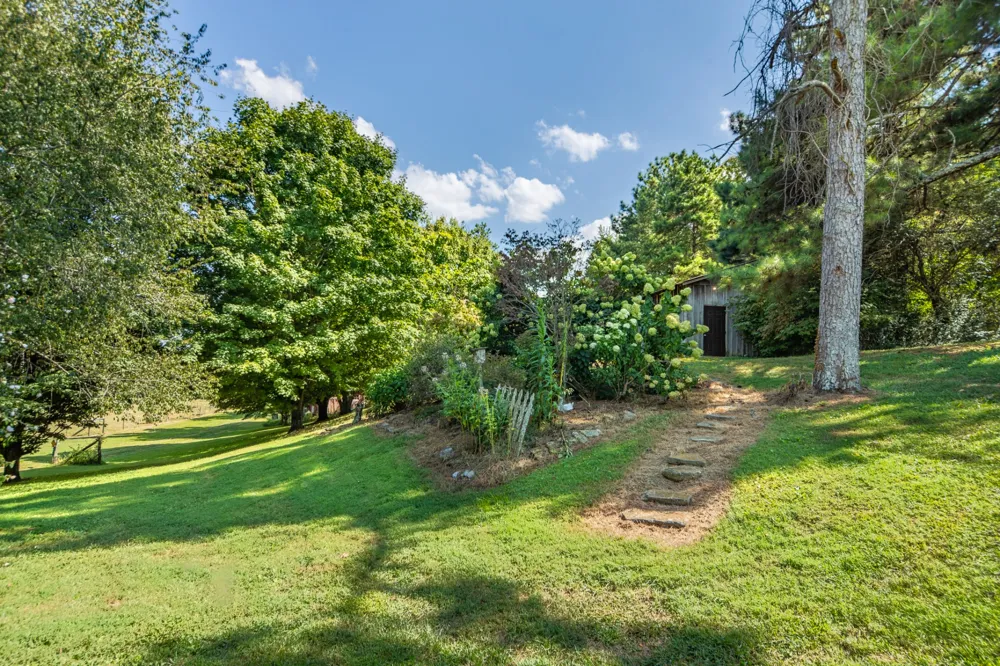 6861 Arno Allisona Rd College Grove, TN 37046