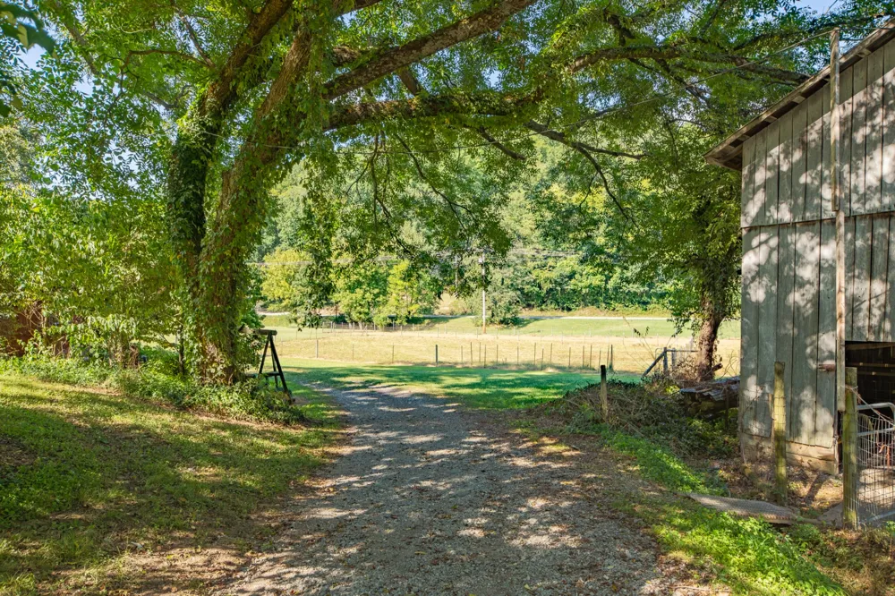 6861 Arno Allisona Rd College Grove, TN 37046