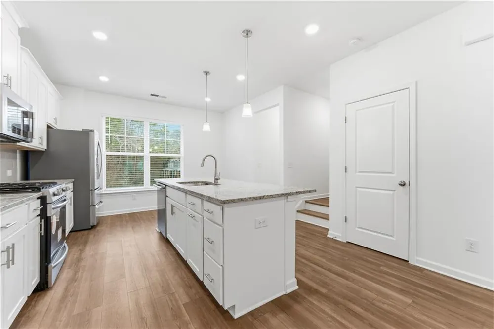 1621 Avery Way Tucker, GA 30084