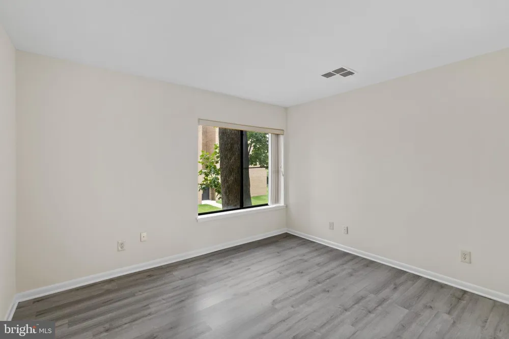 4 CANDLEMAKER COURT #201 Baltimore, MD 21208