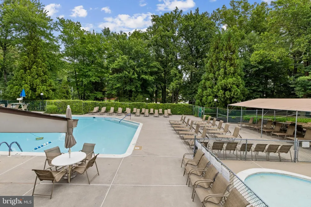 4 CANDLEMAKER COURT #201 Baltimore, MD 21208