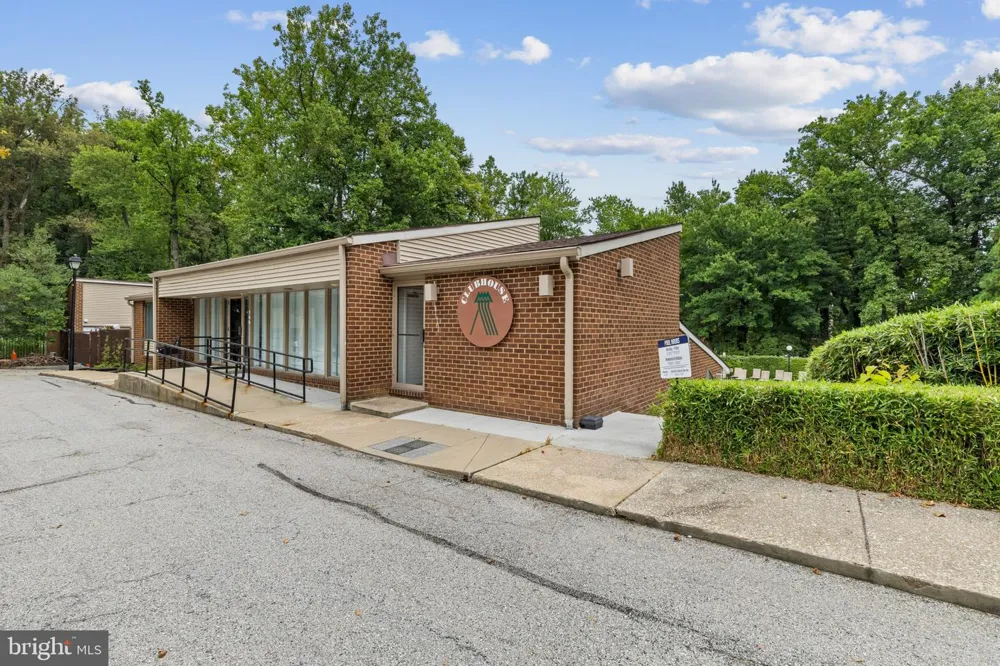 4 CANDLEMAKER COURT #201 Baltimore, MD 21208