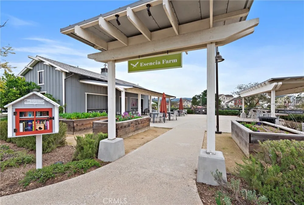 245 Alienta Lane Rancho Mission Viejo, CA 92694