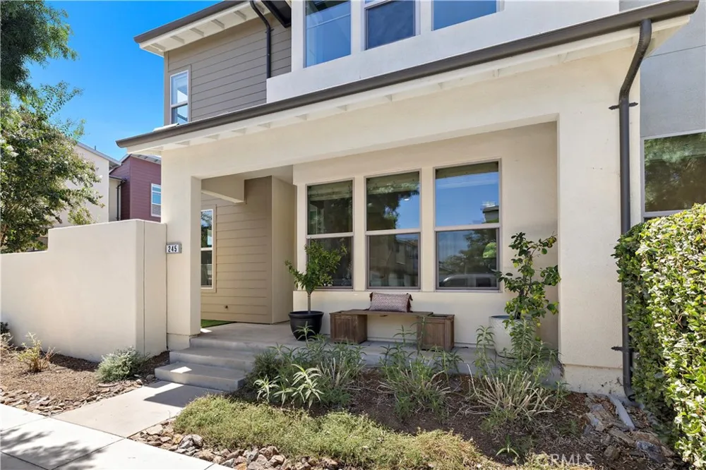 245 Alienta Lane Rancho Mission Viejo, CA 92694
