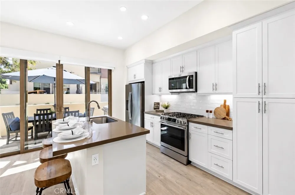 245 Alienta Lane Rancho Mission Viejo, CA 92694