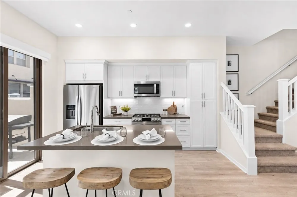 245 Alienta Lane Rancho Mission Viejo, CA 92694