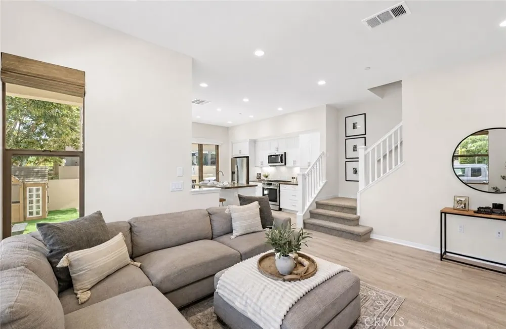 245 Alienta Lane Rancho Mission Viejo, CA 92694