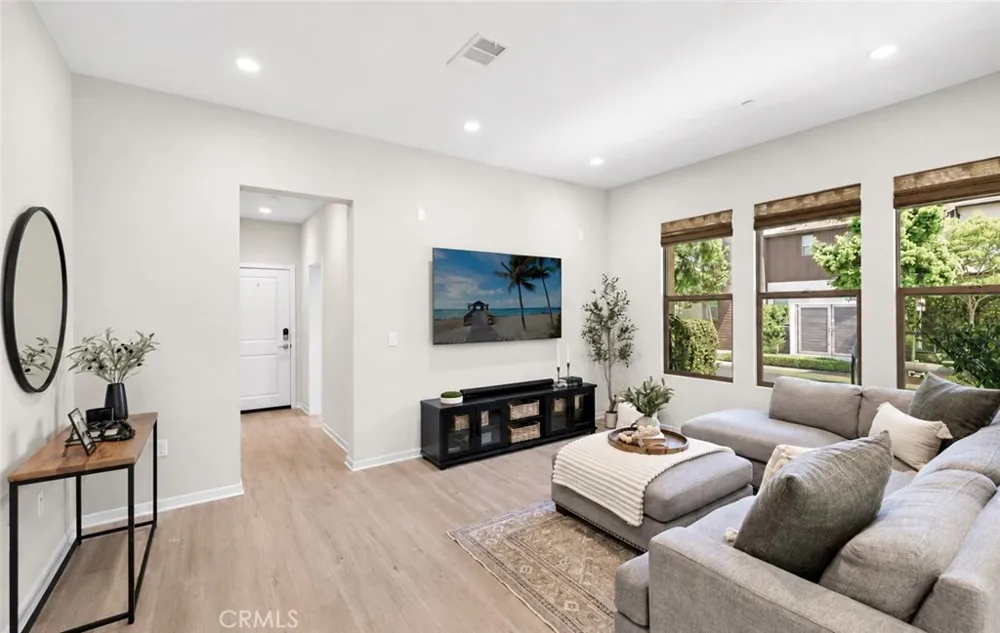 245 Alienta Lane Rancho Mission Viejo, CA 92694