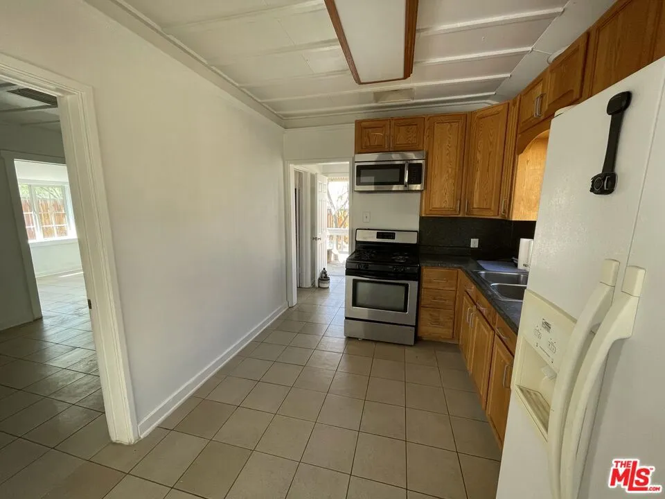 61750 Desert Air Road Joshua Tree, CA 92252