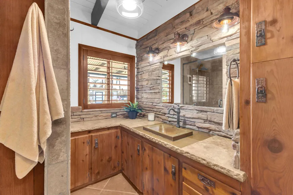 58200 Almonte Drive La Quinta, CA 92253