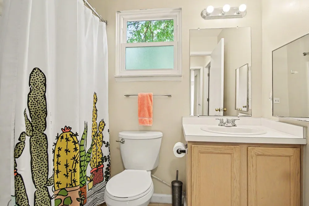 2231 S Huron Parkway #2 Ann Arbor, MI 48104