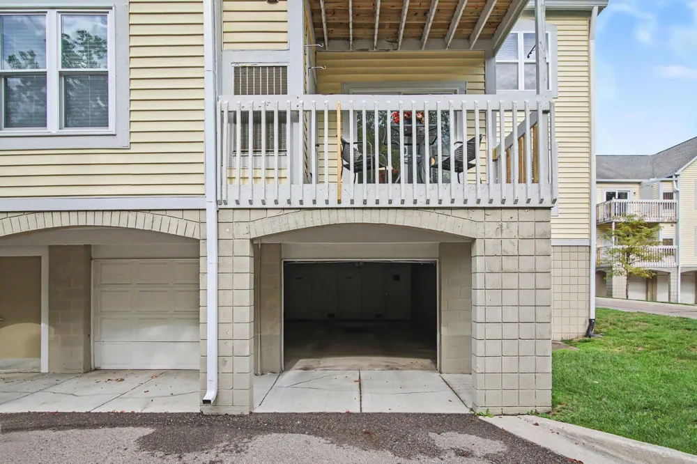 2231 S Huron Parkway #2 Ann Arbor, MI 48104