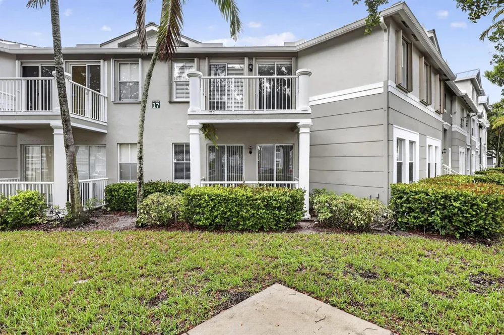 2103 SHOMA DRIVE #122 Royal Palm Beach, FL 33414