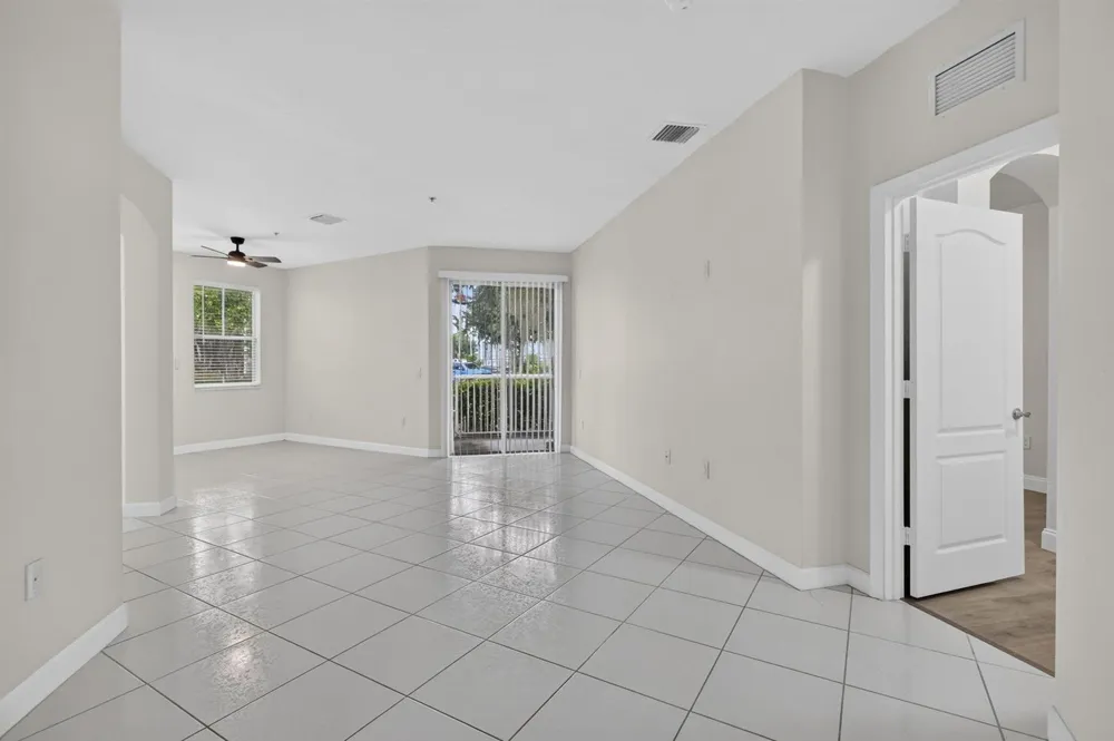 2103 SHOMA DRIVE #122 Royal Palm Beach, FL 33414