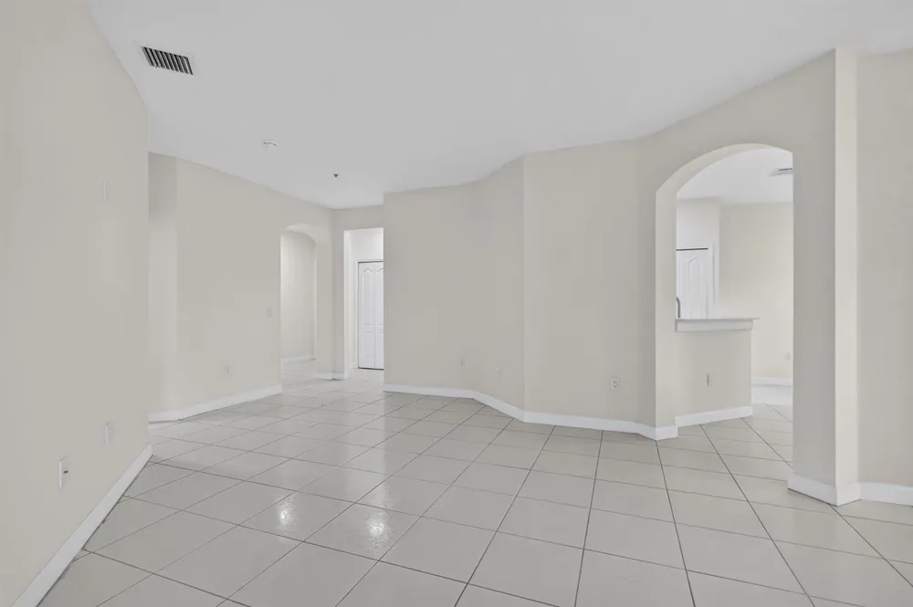 2103 SHOMA DRIVE #122 Royal Palm Beach, FL 33414