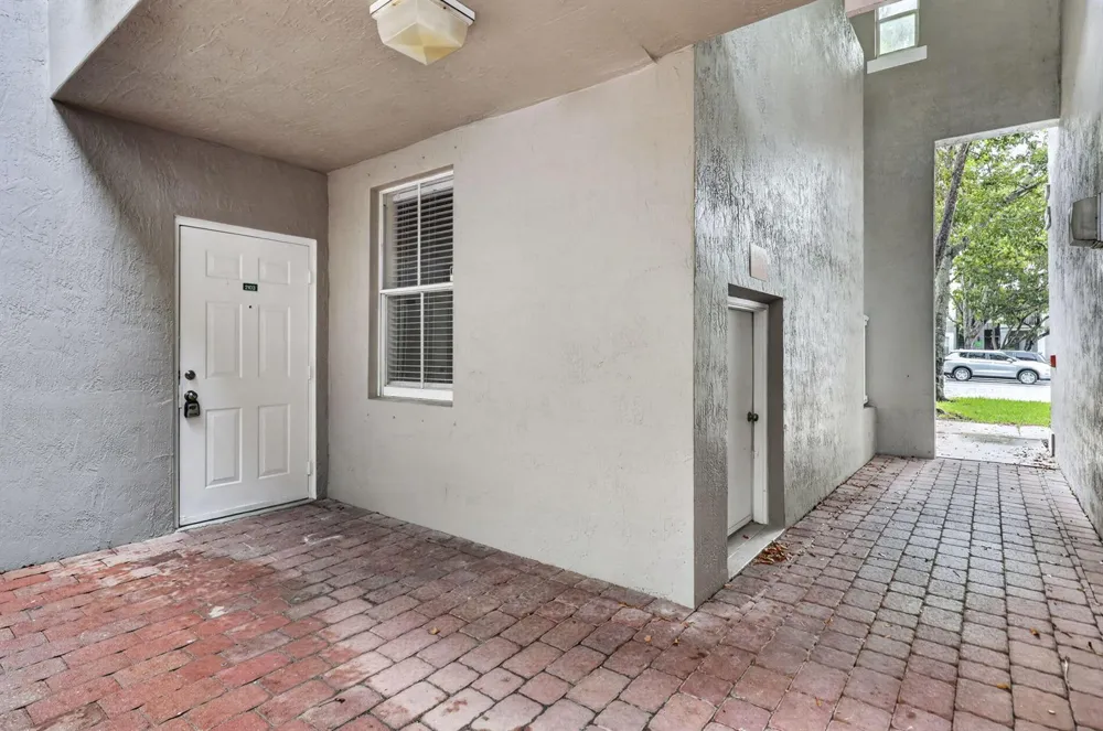 2103 SHOMA DRIVE #122 Royal Palm Beach, FL 33414