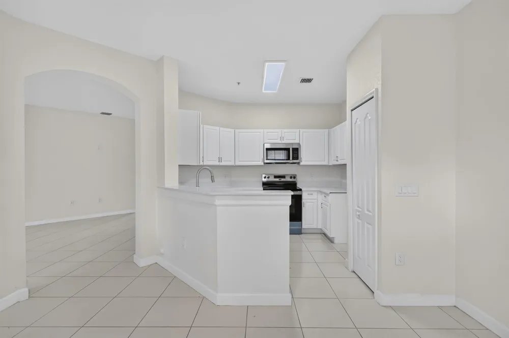 2103 SHOMA DRIVE #122 Royal Palm Beach, FL 33414