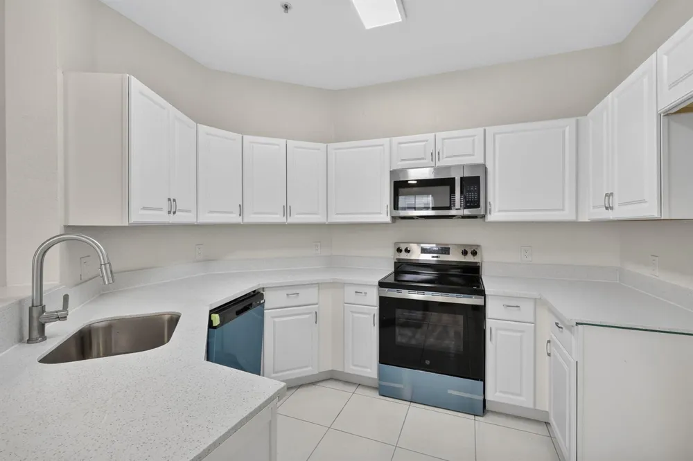 2103 SHOMA DRIVE #122 Royal Palm Beach, FL 33414