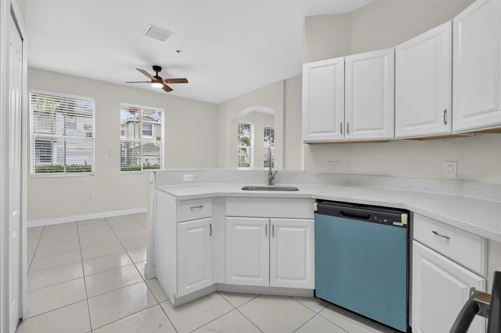 2103 SHOMA DRIVE #122 Royal Palm Beach, FL 33414