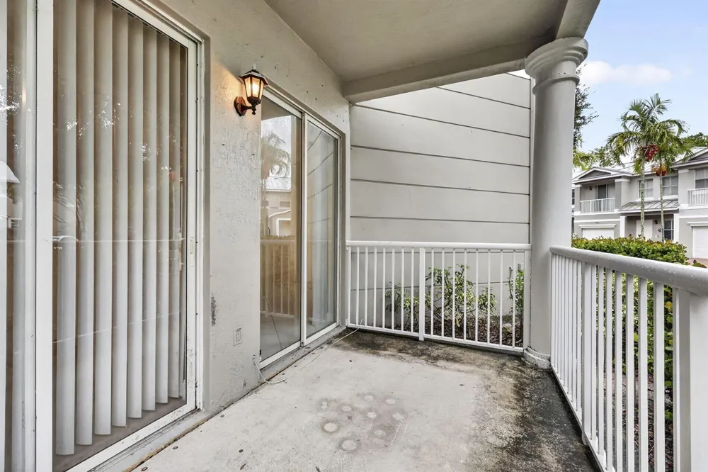 2103 SHOMA DRIVE #122 Royal Palm Beach, FL 33414