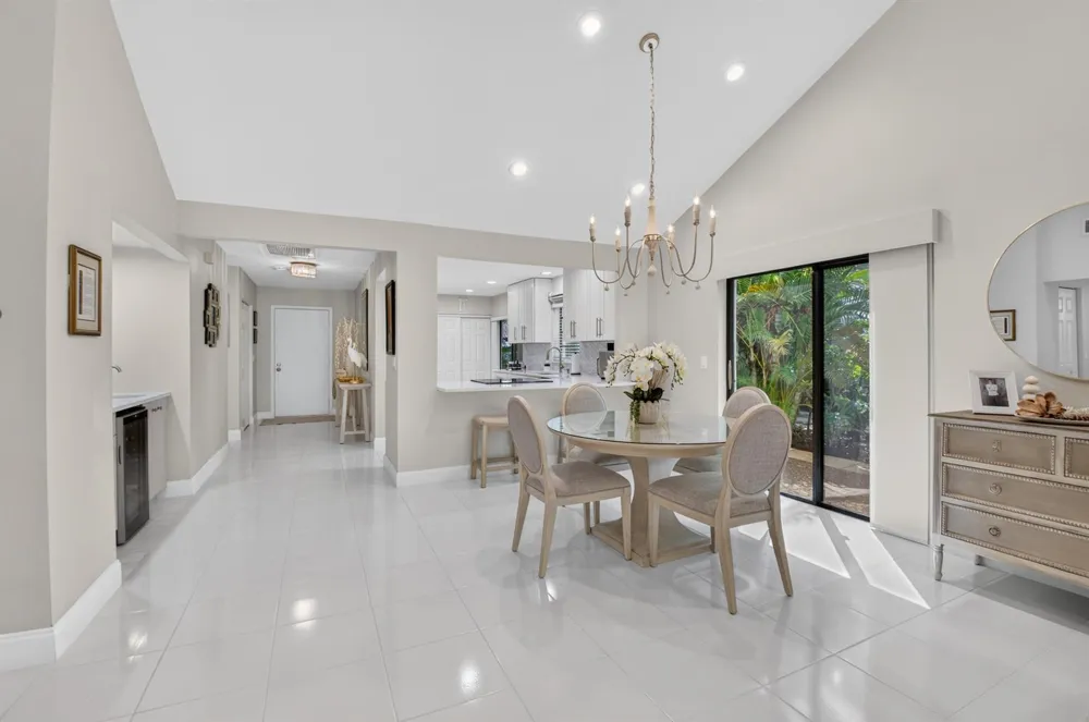 21695 ARRIBA REAL #24A Boca Raton, FL 33433