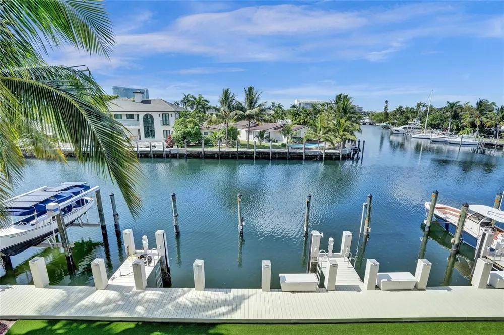 1424 SE 12th Street #2B Fort Lauderdale, FL 33316