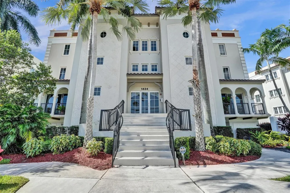 1424 SE 12th Street #2B Fort Lauderdale, FL 33316
