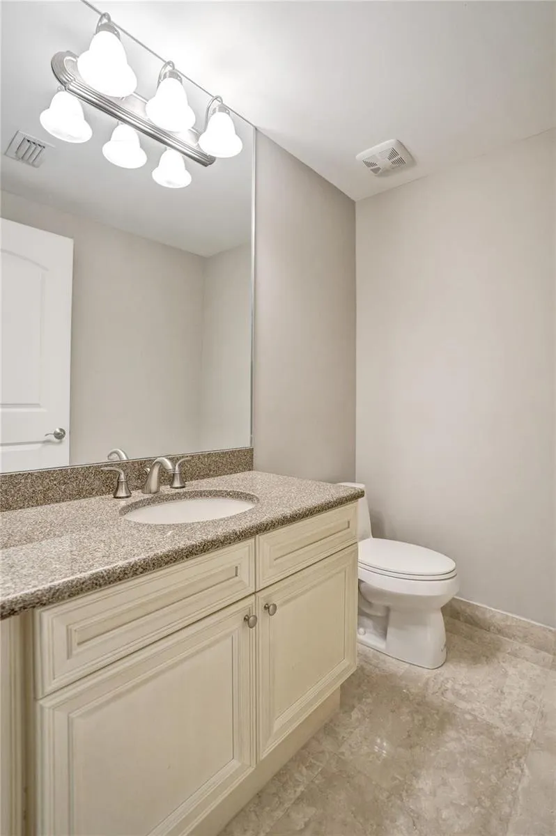 1424 SE 12th Street #2B Fort Lauderdale, FL 33316