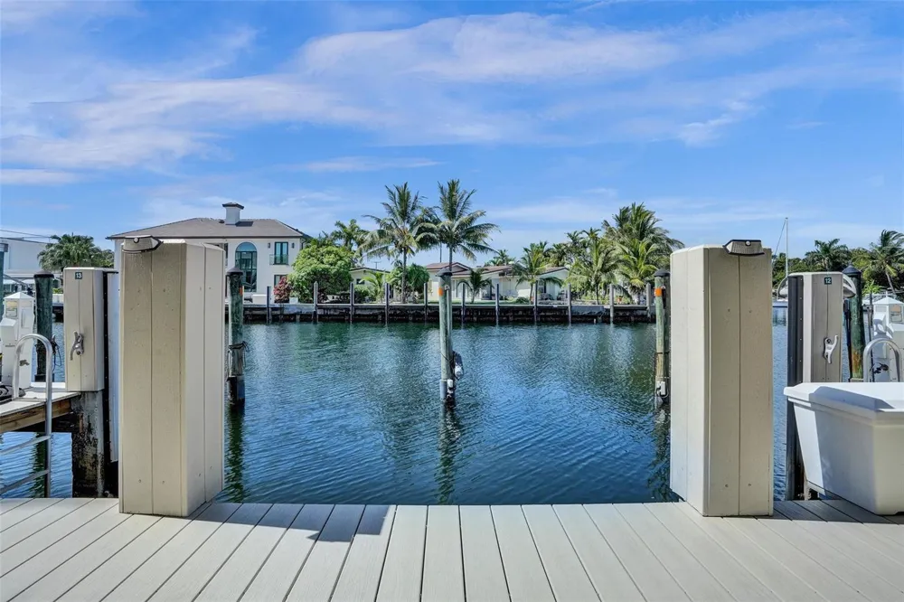 1424 SE 12th Street #2B Fort Lauderdale, FL 33316