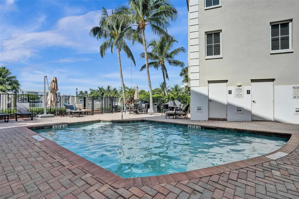 1424 SE 12th Street #2B Fort Lauderdale, FL 33316