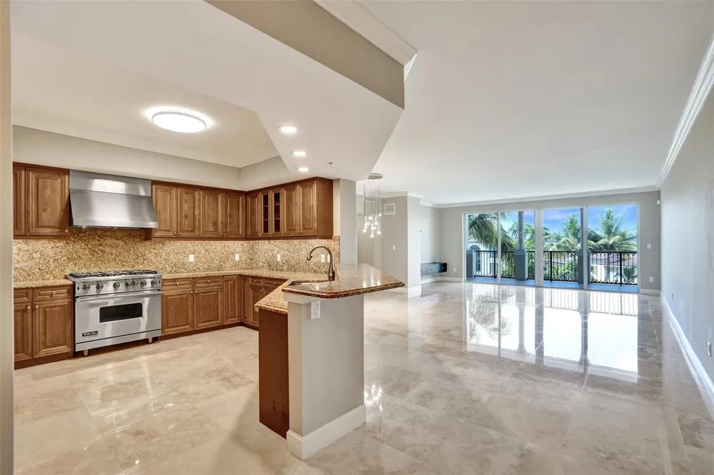 1424 SE 12th Street #2B Fort Lauderdale, FL 33316