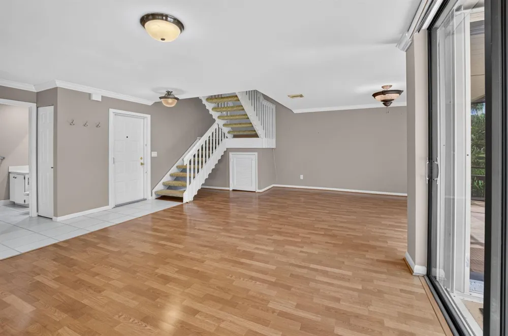 5726 FOX HOLLOW DRIVE #G Boca Raton, FL 33486