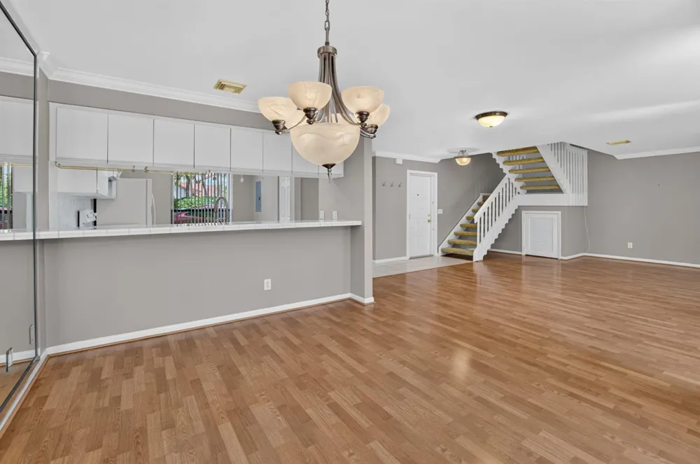 5726 FOX HOLLOW DRIVE #G Boca Raton, FL 33486