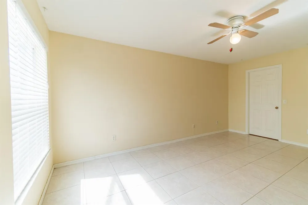 5593 NW WESLEY ROAD Port St. Lucie, FL 34986