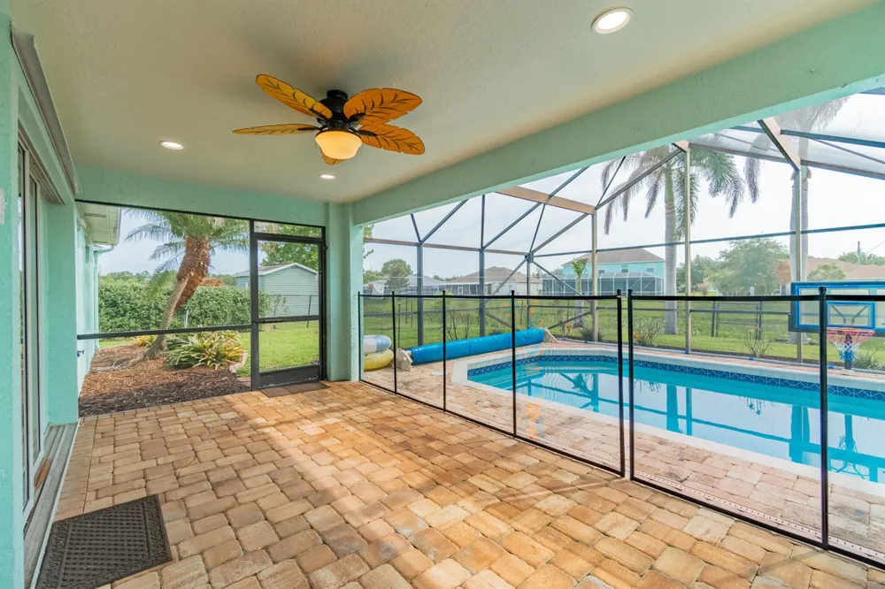 5593 NW WESLEY ROAD Port St. Lucie, FL 34986