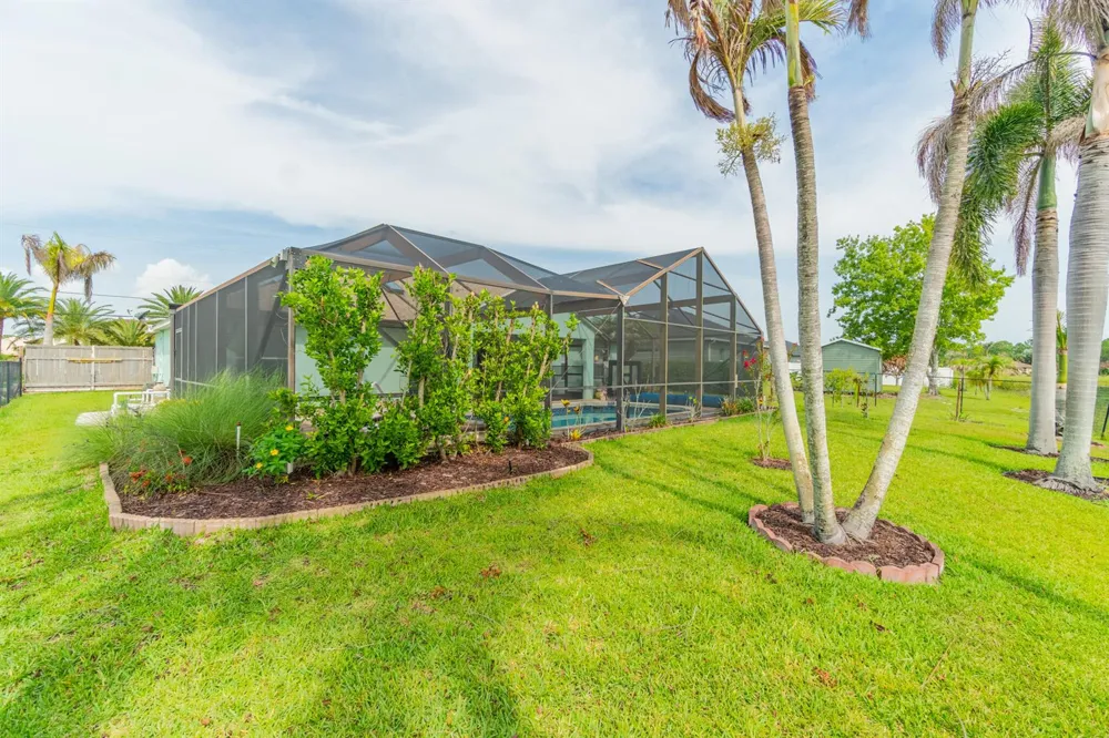 5593 NW WESLEY ROAD Port St. Lucie, FL 34986