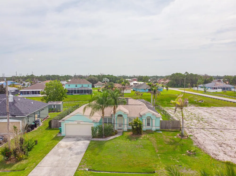 5593 NW WESLEY ROAD Port St. Lucie, FL 34986