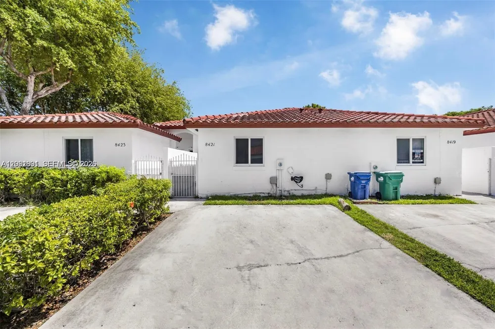 8421 SW 209th St #8421 Cutler Bay, FL 33189