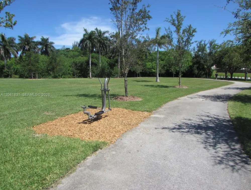 8421 SW 209th St #8421 Cutler Bay, FL 33189