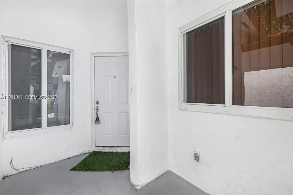 8421 SW 209th St #8421 Cutler Bay, FL 33189