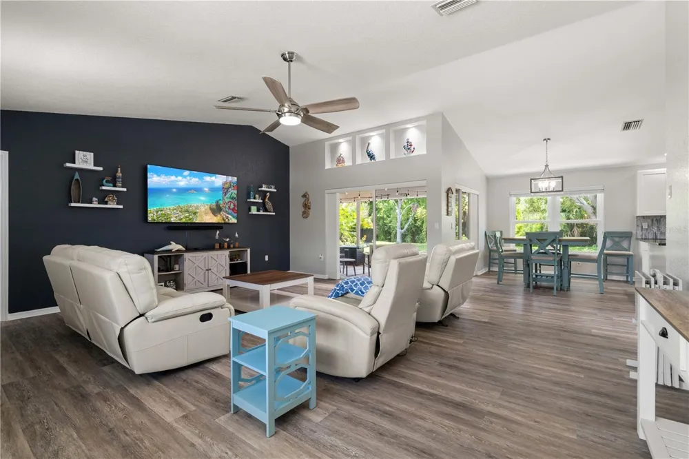 313 GOLD TREE Punta Gorda, FL 33955