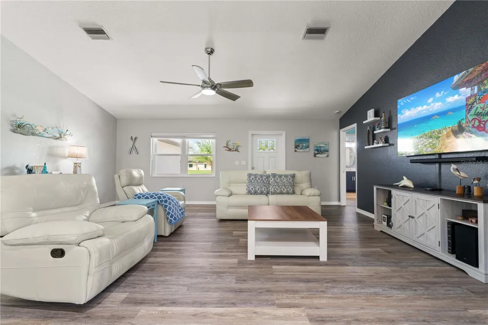 313 GOLD TREE Punta Gorda, FL 33955