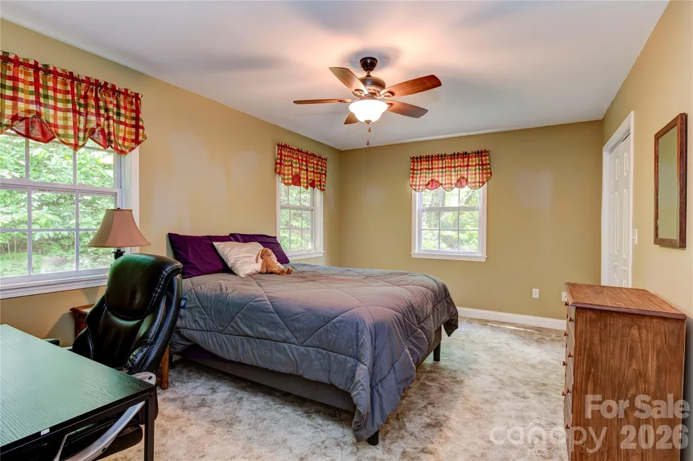 6 Majestic Trace Hendersonville, NC 28739