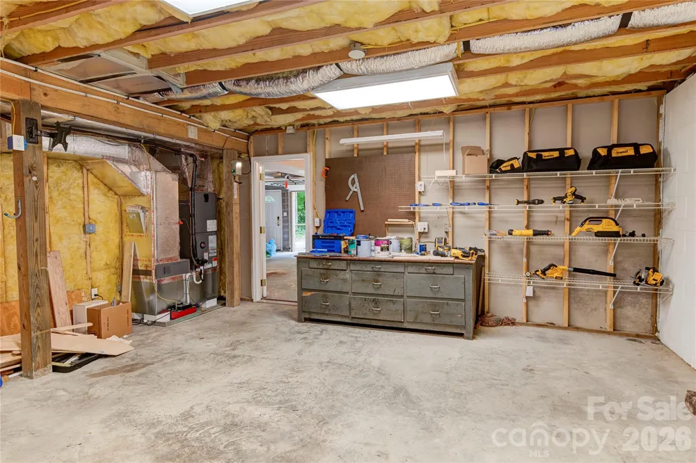 6 Majestic Trace Hendersonville, NC 28739