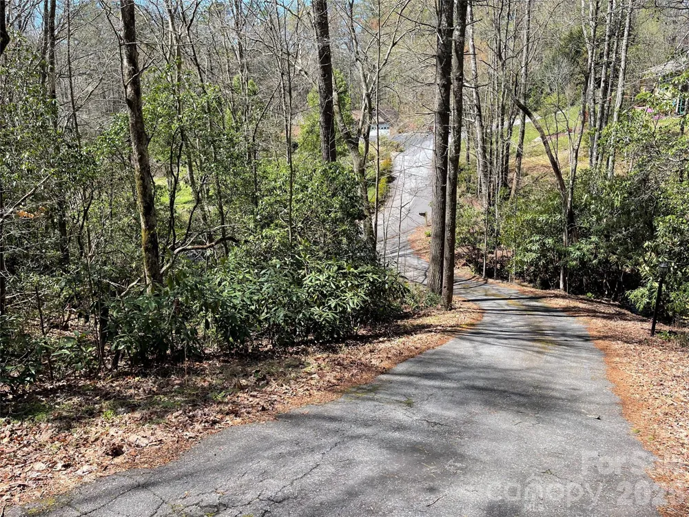 6 Majestic Trace Hendersonville, NC 28739