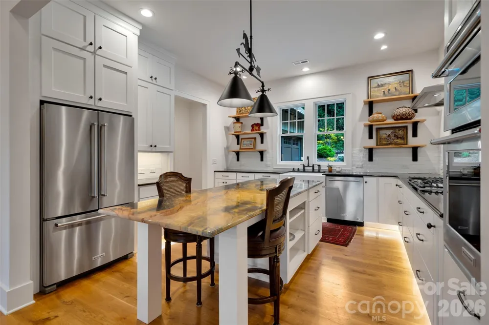 442 Autumn Sky Drive Hendersonville, NC 28792